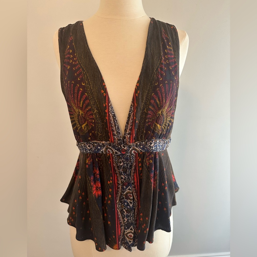 Free People multi colored boho shirt with button front and peek-a-boo back 💙